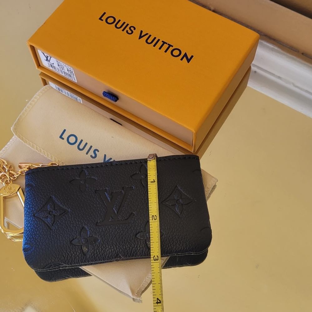 Louis Vuitton Black Monogram Key Pouch - Picture 10 of 11